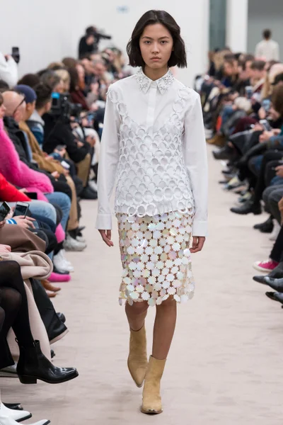 Look 37